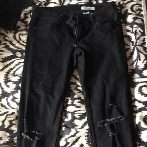 Black Skinny Jeans